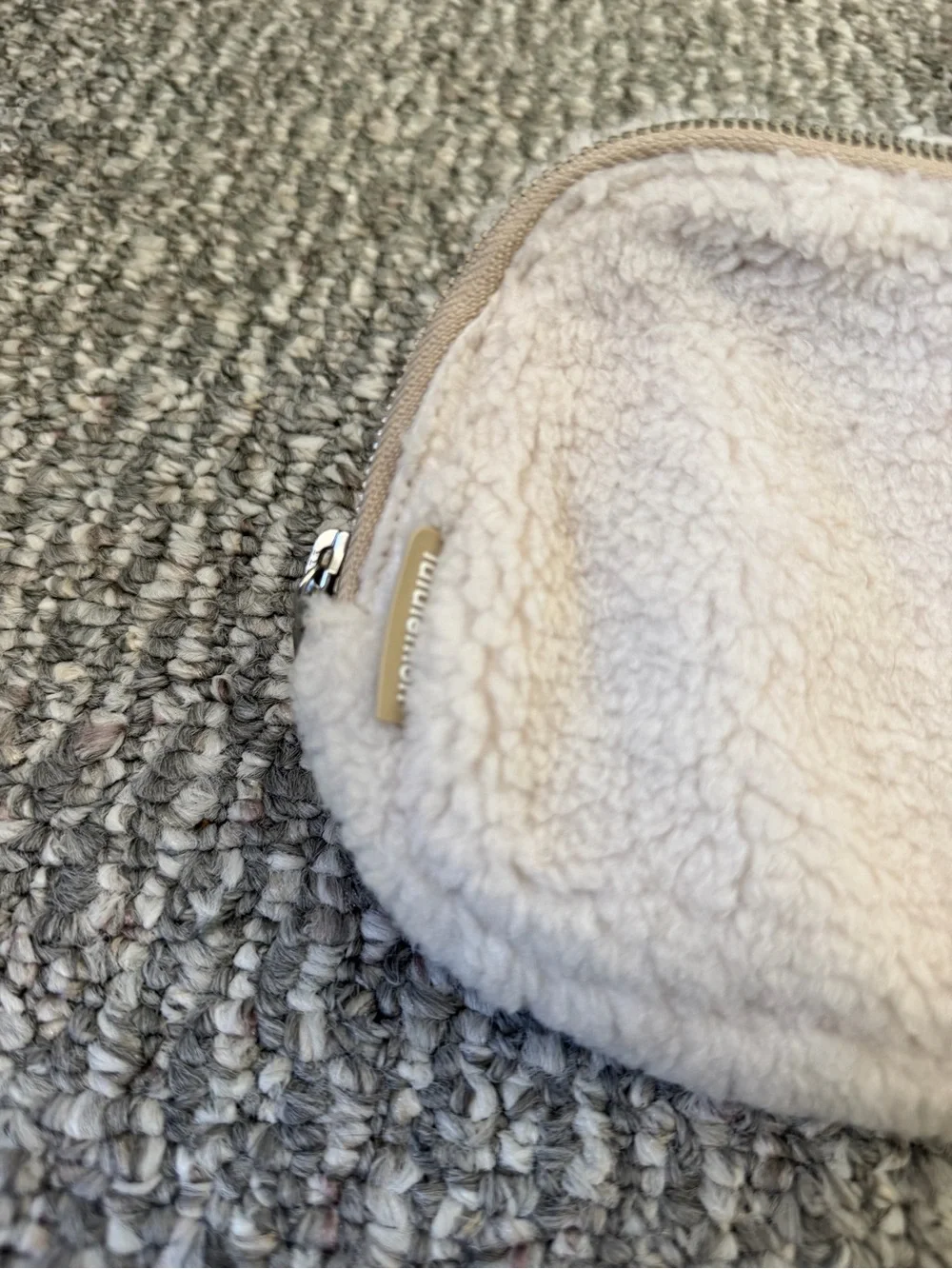 Lululemon Sherpa Belt Bag